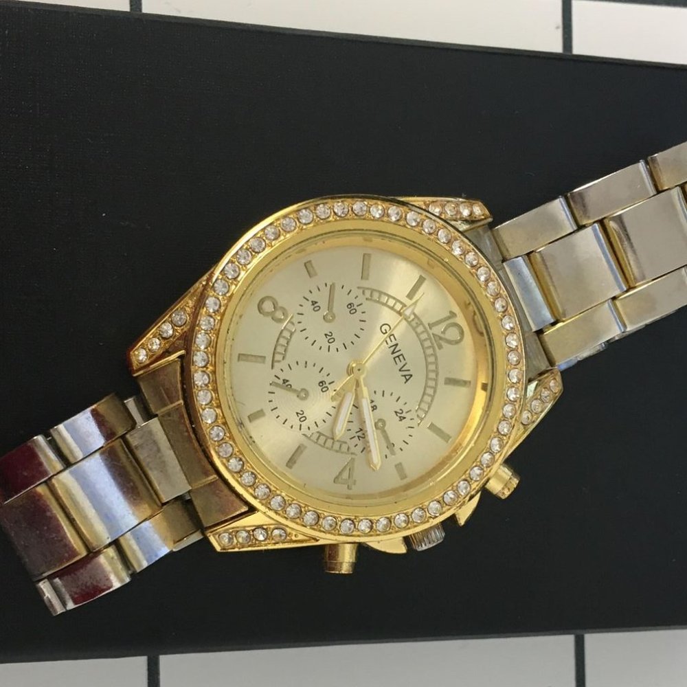 Geneva Platinum Women's Cuff Watch - Picture 3 of 3